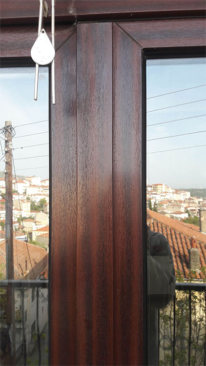 Συνθετικό κούφωμα PVC, 30 ετών από εγκατάσταση στην Καστοριά